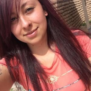 Meet your Posher, Candace